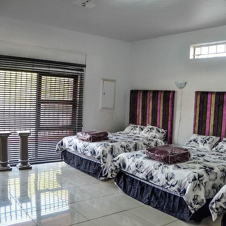 קלרקסדורפ Sani Bonani Guest House מראה חיצוני תמונה